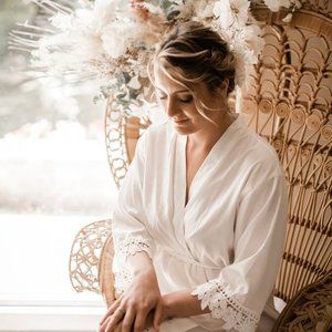 White satin lace bridal robe, wedding robe kimono, bridesmaid bachelorette robe